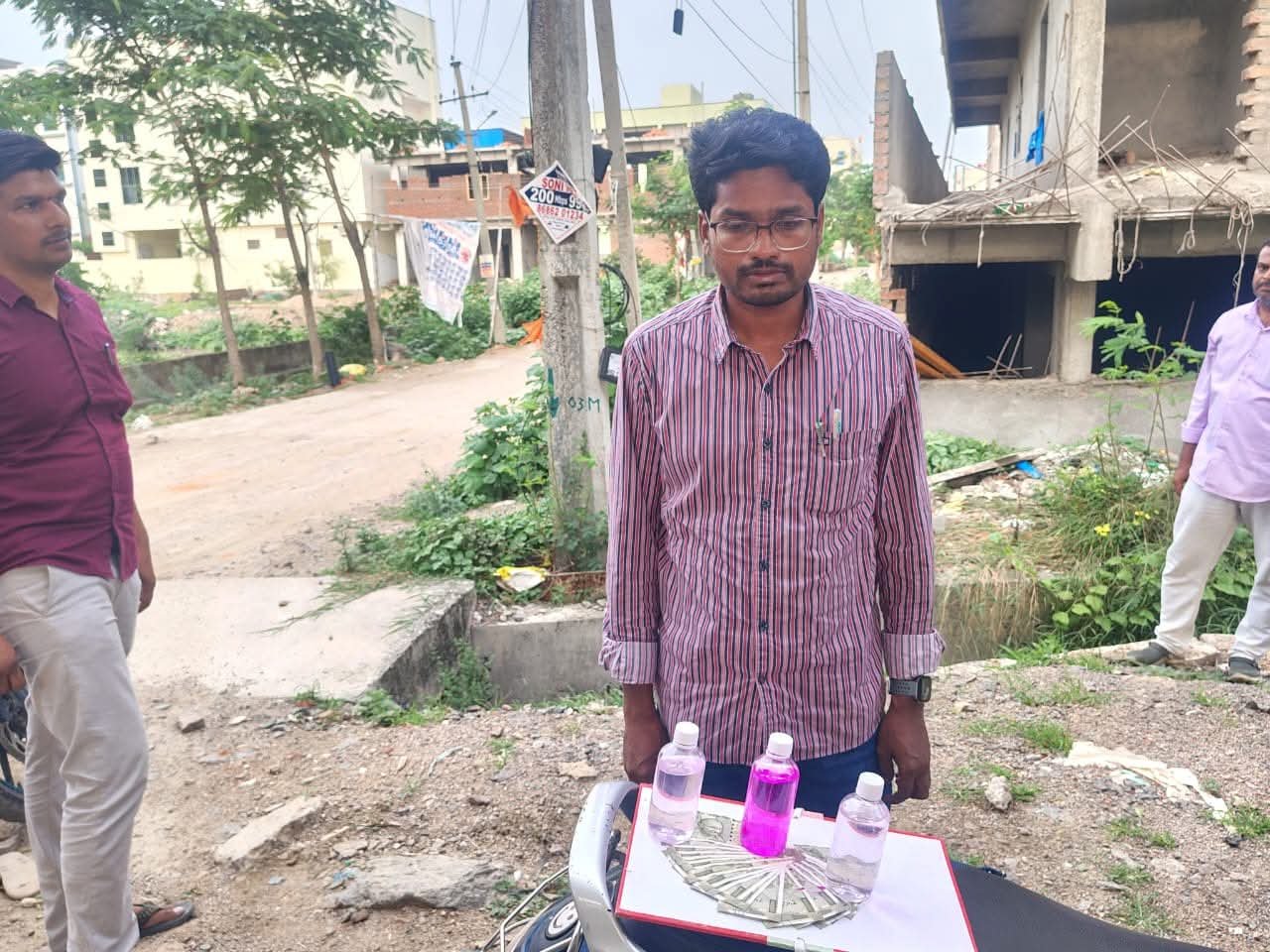 లంచం తీసుకుంటూ ఏసీబీకి చిక్కిన పంచాయతీరాజ్ ఏఈ