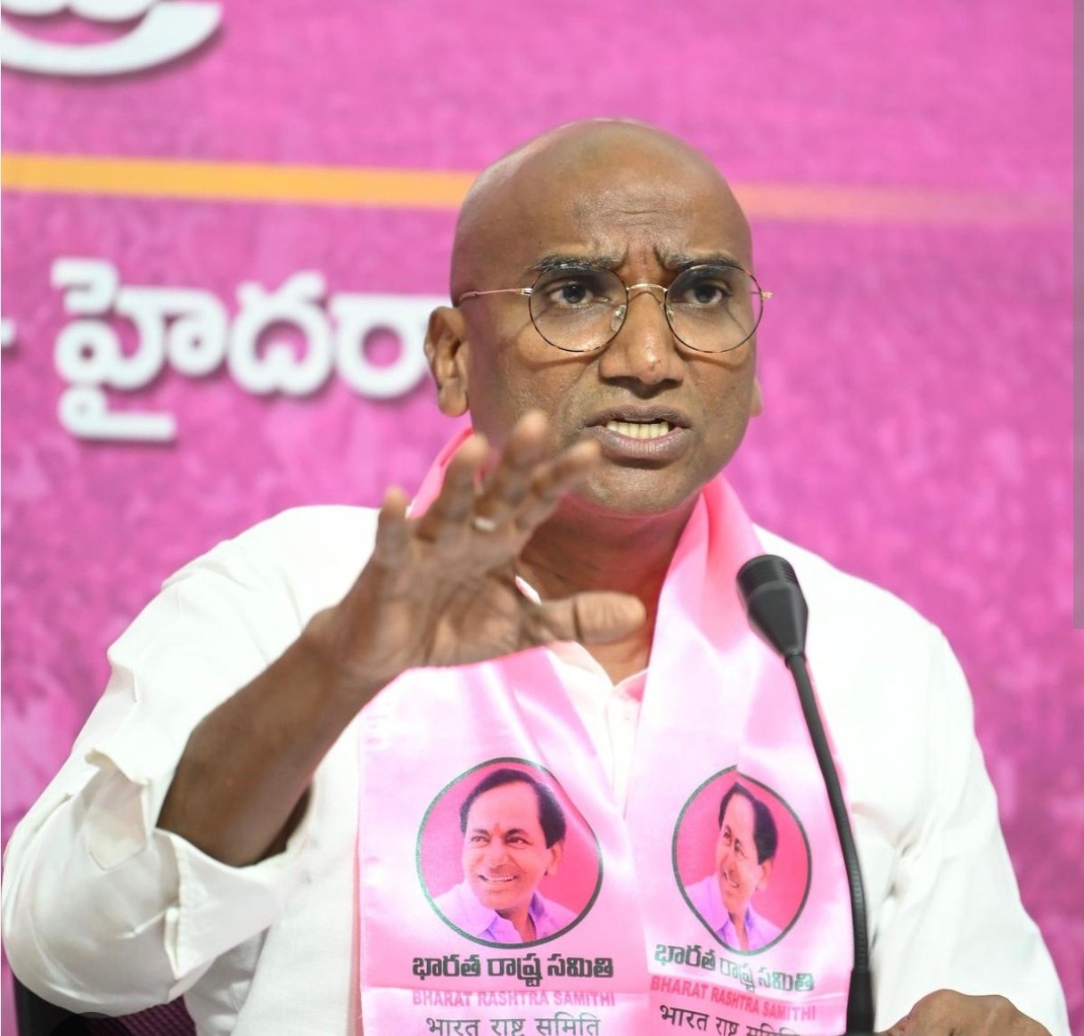 ఒకటే యూనిఫాం.. వేర్వేరు న్యాయాలా?